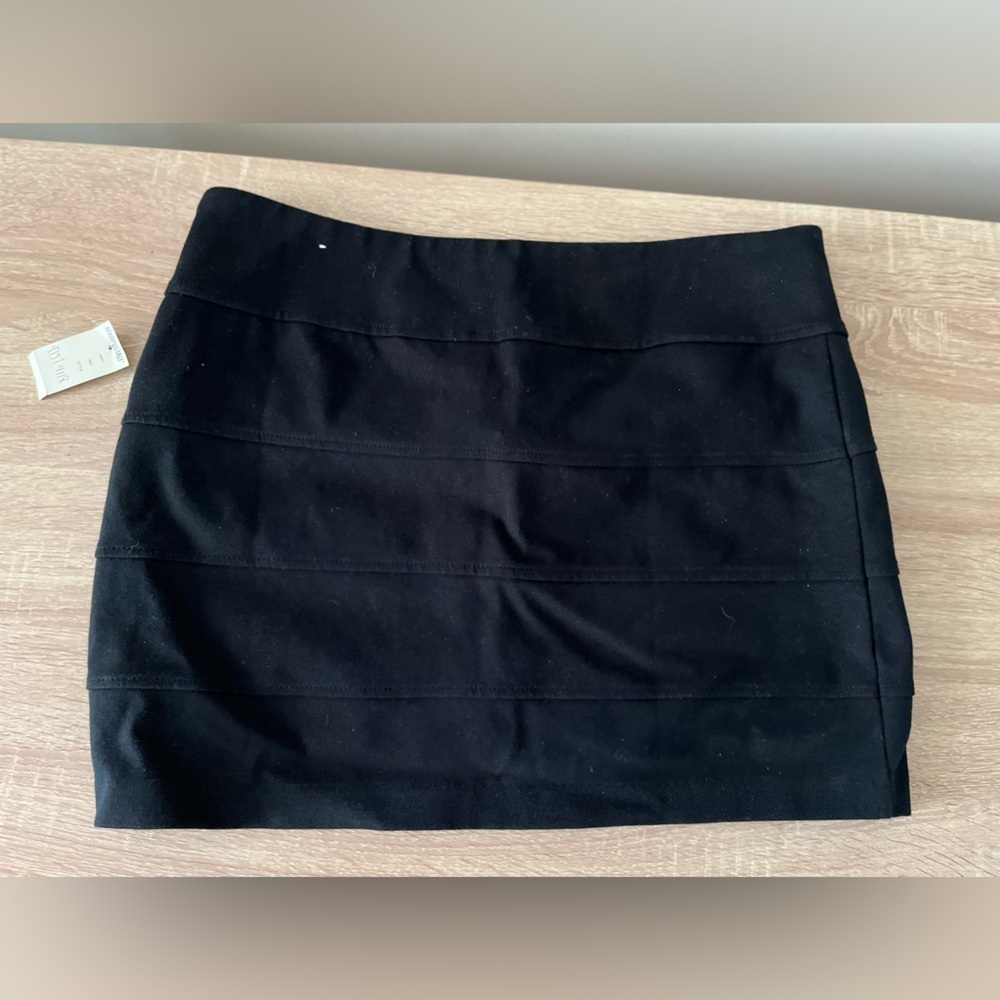 NWT Aeropostale Black Stretchy Mini Skirt
